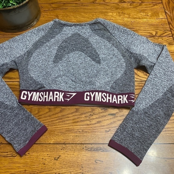 Gymshark Flex Crop Top Long Sleeve Cropped Shirt Gray/Mauroon US Size S. - Picture 6 of 6